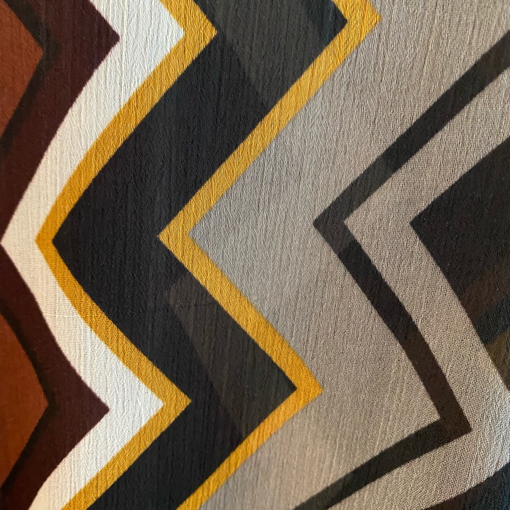 Zig Zag Pattern Sheer Blouse - image 4